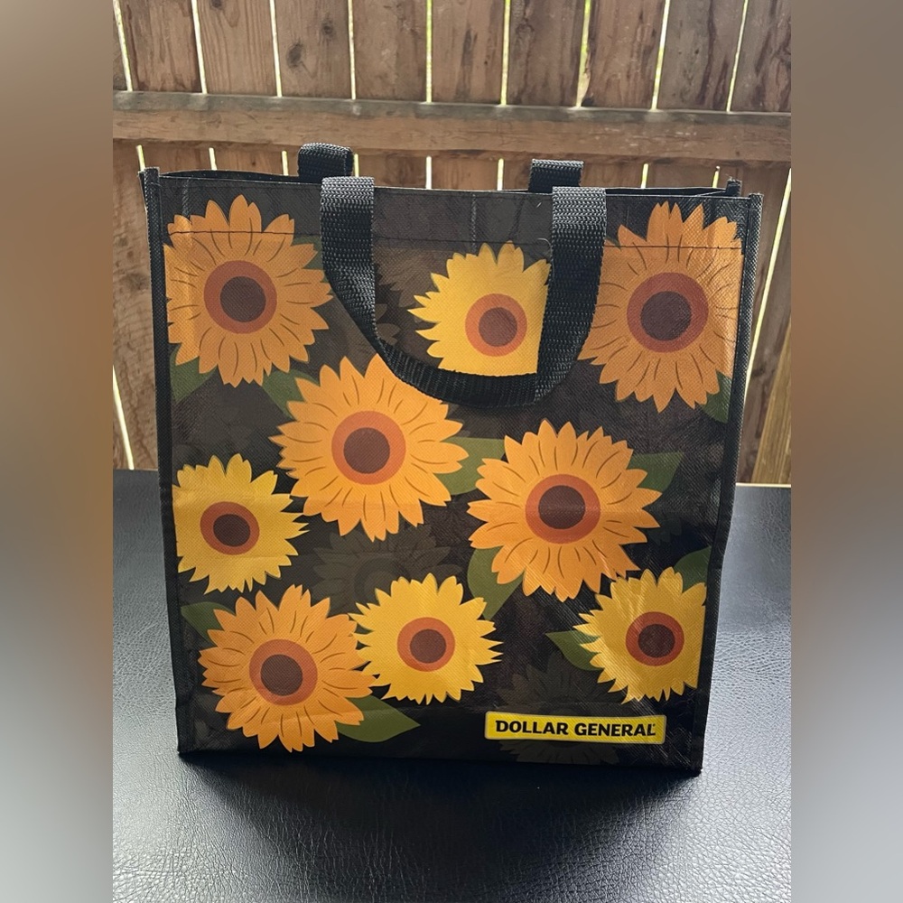 Rare Dollar General Reusable Black Sun Flower Bag Grocery